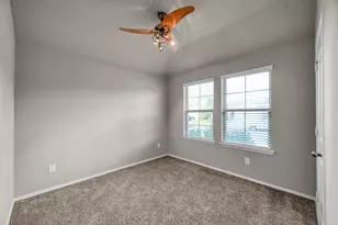 11331 Dawn Beach Ln, Conroe, TX 77304 - Photo 5