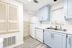 2529 Rio Grande St, Austin, TX 78705 - Photo 15