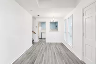 2529 Rio Grande St, Austin, TX 78705 - Photo 3