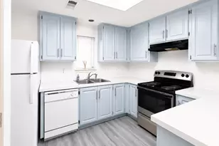 2529 Rio Grande St, Austin, TX 78705 - Photo 11