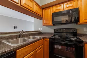 2621 Marilee Ln, Houston, TX 77057 - Photo 9