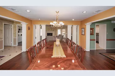 18502 Vinland Drive, Nassau Bay, TX 77058 - Photo 11