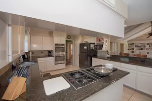 18502 Vinland Dr, Nassau Bay, TX 77058 - Photo 17