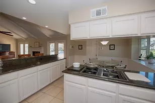 18502 Vinland Dr, Nassau Bay, TX 77058 - Photo 19