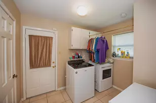 18502 Vinland Dr, Nassau Bay, TX 77058 - Photo 37