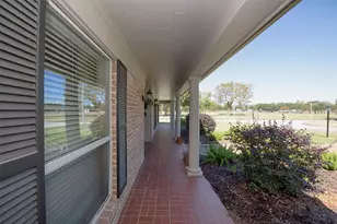 18502 Vinland Dr, Nassau Bay, TX 77058 - Photo 7