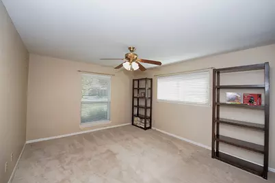 18502 Vinland Drive, Nassau Bay, TX 77058 - Photo 35