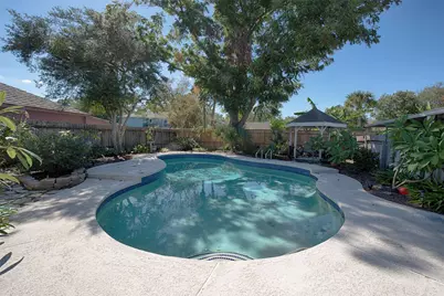 18502 Vinland Drive, Nassau Bay, TX 77058 - Photo 41