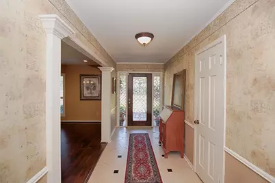 18502 Vinland Drive, Nassau Bay, TX 77058 - Photo 9