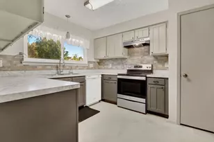 13211 S Thorntree Dr, Houston, TX 77015 - Photo 3