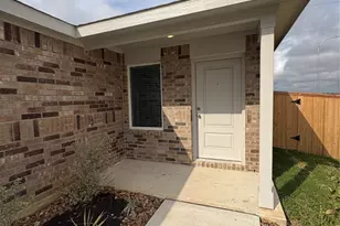 5727 Little Redwing Dr, Baytown, TX 77521 - Photo 3