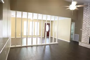 2215 Silver Falls Dr, Houston, TX 77339 - Photo 17