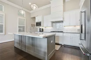 3722 Somerset York Ln, Houston, TX 77055 - Photo 3