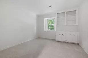 9 N Havenridge Dr, The Woodlands, TX 77381 - Photo 25