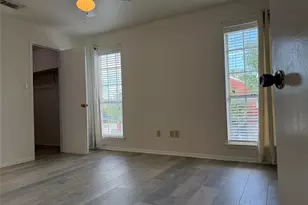2626 Holly Hall St, Houston, TX 77054 - Photo 5