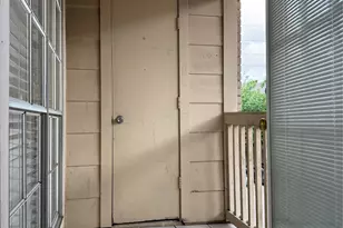 2626 Holly Hall St, Houston, TX 77054 - Photo 21