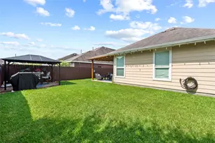 8310 Egret Bay Cir, Baytown, TX 77523 - Photo 21