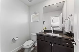 1019 W 17th St, Houston, TX 77008 - Photo 13