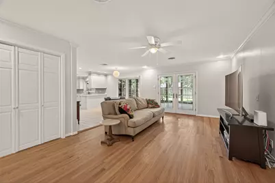 10807 Oasis Drive, Houston, TX 77096 - Photo 13