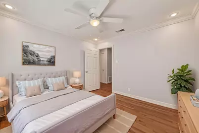 10807 Oasis Drive, Houston, TX 77096 - Photo 37