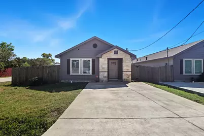 4522 Collins Road, Houston, TX 77093 - Photo 1