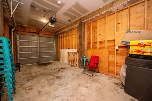 913 Moody Ave, Galveston, TX 77550 - Photo 11