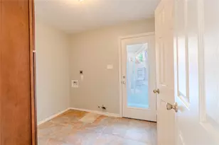 5938 Theall Rd, Houston, TX 77066 - Photo 13