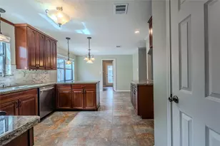 5938 Theall Rd, Houston, TX 77066 - Photo 9