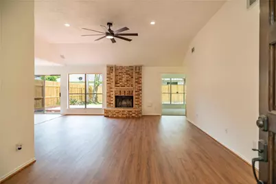 16342 Maple Downs Lane, Sugar Land, TX 77498 - Photo 29