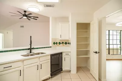 16342 Maple Downs Lane, Sugar Land, TX 77498 - Photo 19