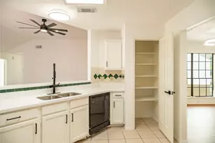 16342 Maple Downs Ln, Sugar Land, TX 77498 - Photo 19