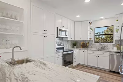 284 Mossy Meadow Drive, West Columbia, TX 77486 - Photo 3