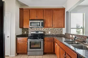 1819 Killiney Ct, Houston, TX 77051 - Photo 3