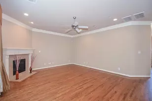 3042 Royal Oaks CRS, Houston, TX 77082 - Photo 9