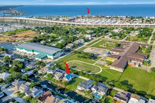 35 Lazy Ln, Kemah, TX 77565 - Photo 43
