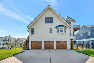 35 Lazy Ln, Kemah, TX 77565 - Photo 31