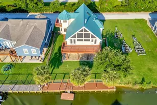 35 Lazy Ln, Kemah, TX 77565 - Photo 39