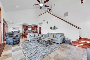 12836 E Madrid Rd, Galveston, TX 77554 - Photo 5