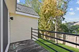 3317 Golden Trails Dr, Houston, TX 77345 - Photo 19