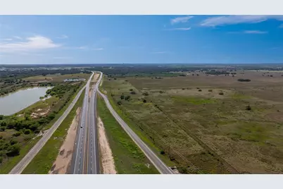 18804 Zac Lentz Parkway, Victoria, TX 77905 - Photo 21