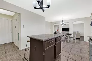 3810 Ridge Canyon Rd, Baytown, TX 77521 - Photo 7