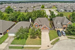 204 Rippling Creek Ln, Alvin, TX 77511 - Photo 35