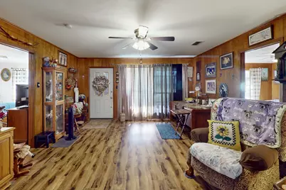 409 W Morgan Street, Franklin, TX 77856 - Photo 7