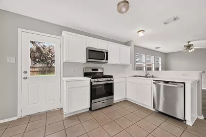 19451 Nasworthy Drive, Tomball, TX 77375 - Photo 15