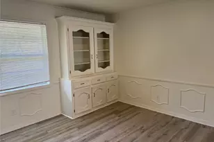 903 S Dula St, Alvin, TX 77511 - Photo 5