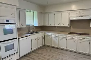 903 S Dula St, Alvin, TX 77511 - Photo 3