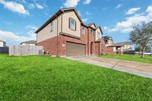 3508 Saxton Green Rd, Pearland, TX 77584 - Photo 3