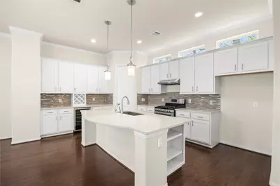 8911 Wind Springs Drive, Houston, TX 77080 - Photo 15