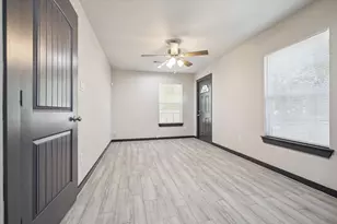 4606 Denmark St, Houston, TX 77016 - Photo 5