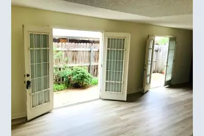 6201 Beverlyhill Street #8, Houston, TX 77057 - Photo 13